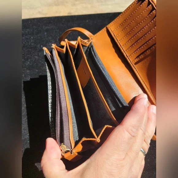 Vintage  pocketbook with long strap - Picture 4 of 7